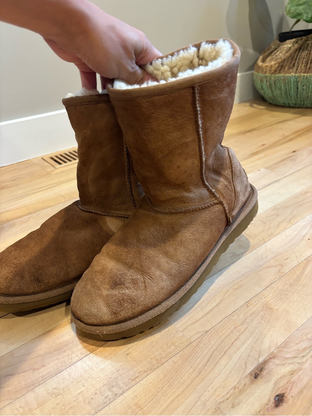 UGG Women’s Boots Size 9